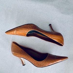 Nine West faux croc leather kitten heel pump